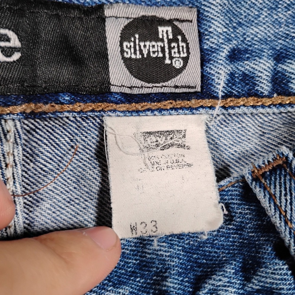 Vintage Levi's Silver Tab Loose Fit Denim Shorts Men's 31 Blue Jorts Skater 90s - Picture 2 of 11